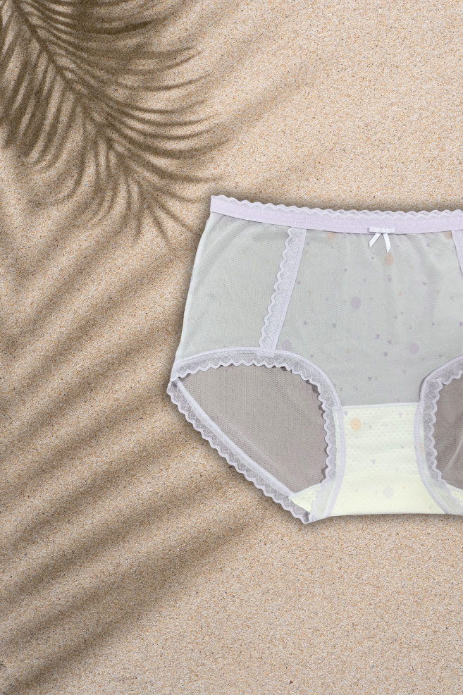 M & L Size | Seamless Air Panty for Women | Ultra-Thin, Breathable & Quick Dry | Cute Bow Design