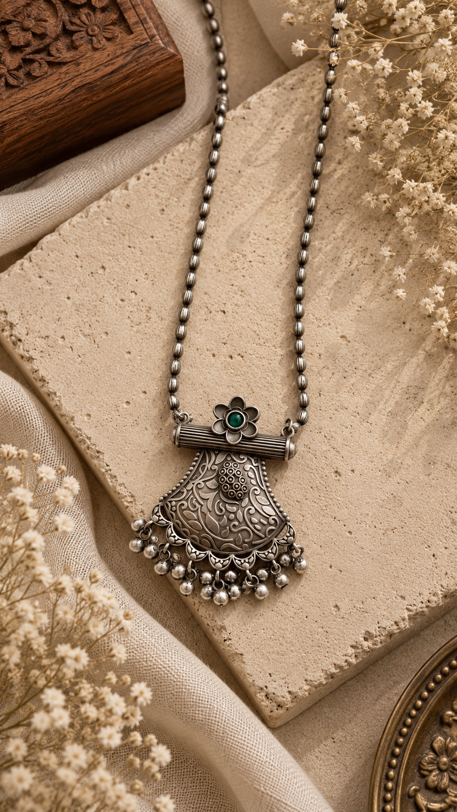 Emerald Mandala Oxidised Necklace